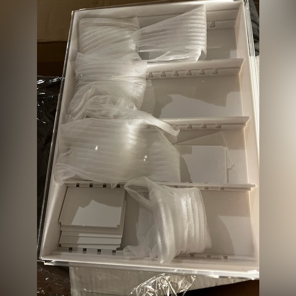 Nails storage box - Picture 10 of 10